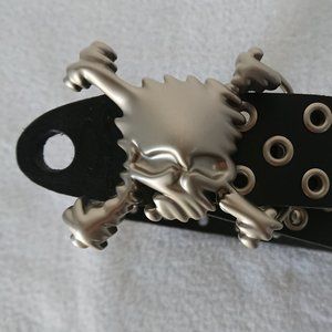 Vintage Oakley Leather Belt with the Old Industrial Skull Design (2008)